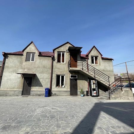 Noragyugh Guest House Erevan Esterno foto