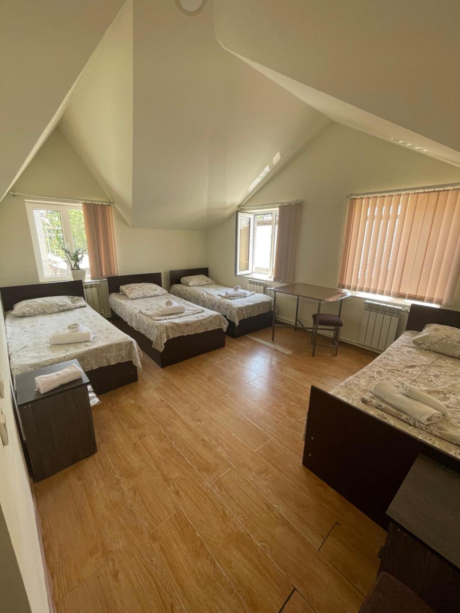 Noragyugh Guest House Erevan Esterno foto